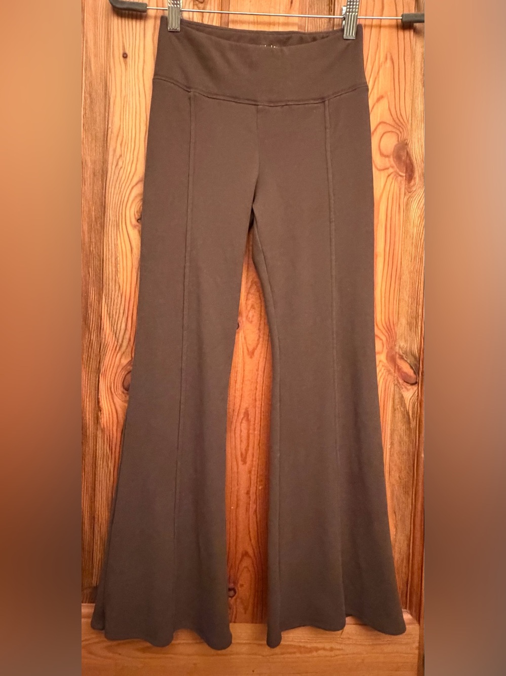 Abercrombie youth size 9/10 High-Waist yoga leggings- extra soft, brown